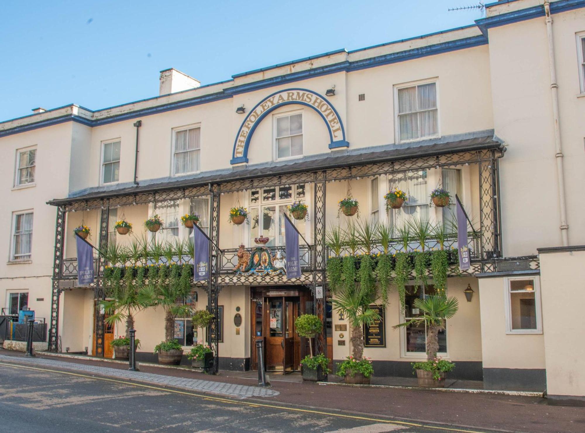 Foley Arms Hotel Great Malvern Exterior foto